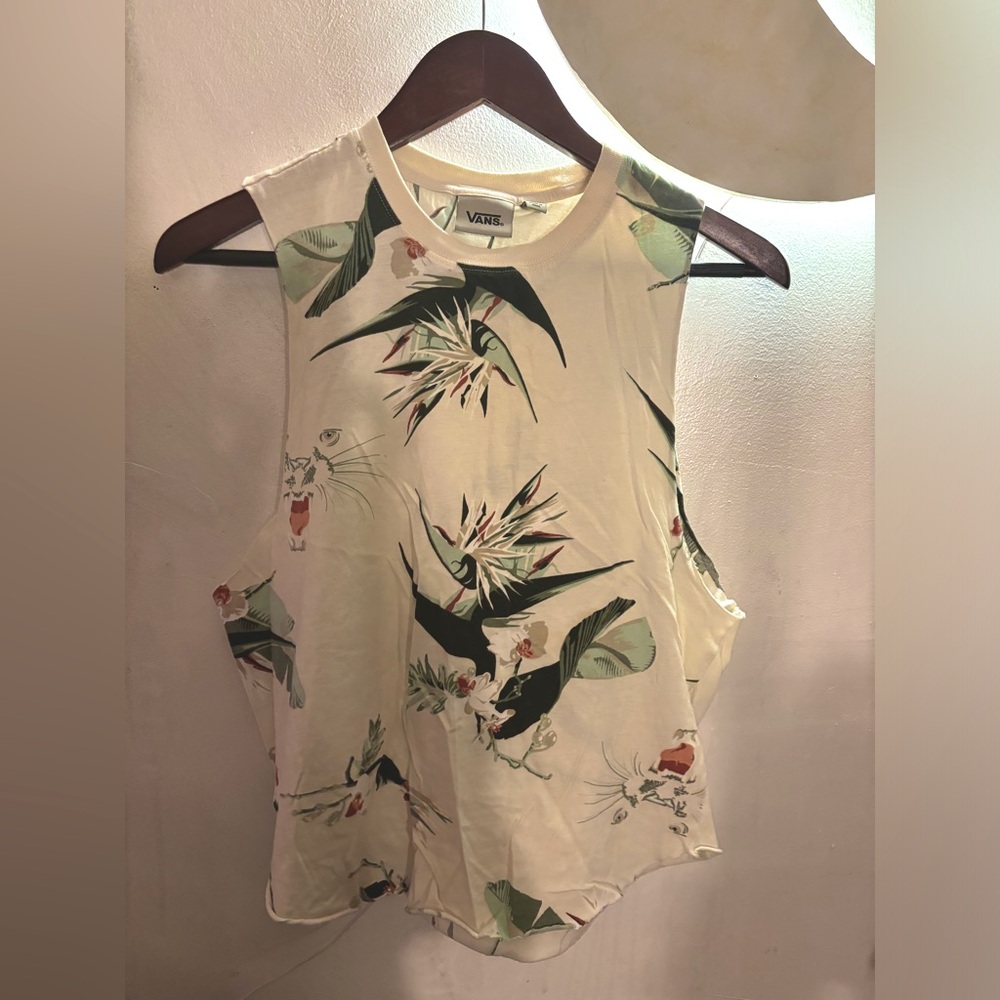 Vans men’s small tee shirt cut up